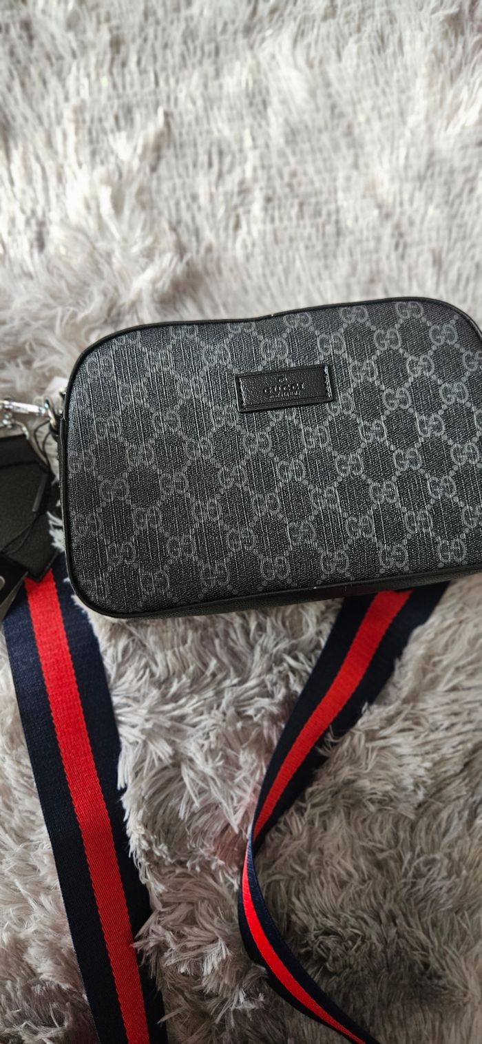Sacoche Gucci neuf