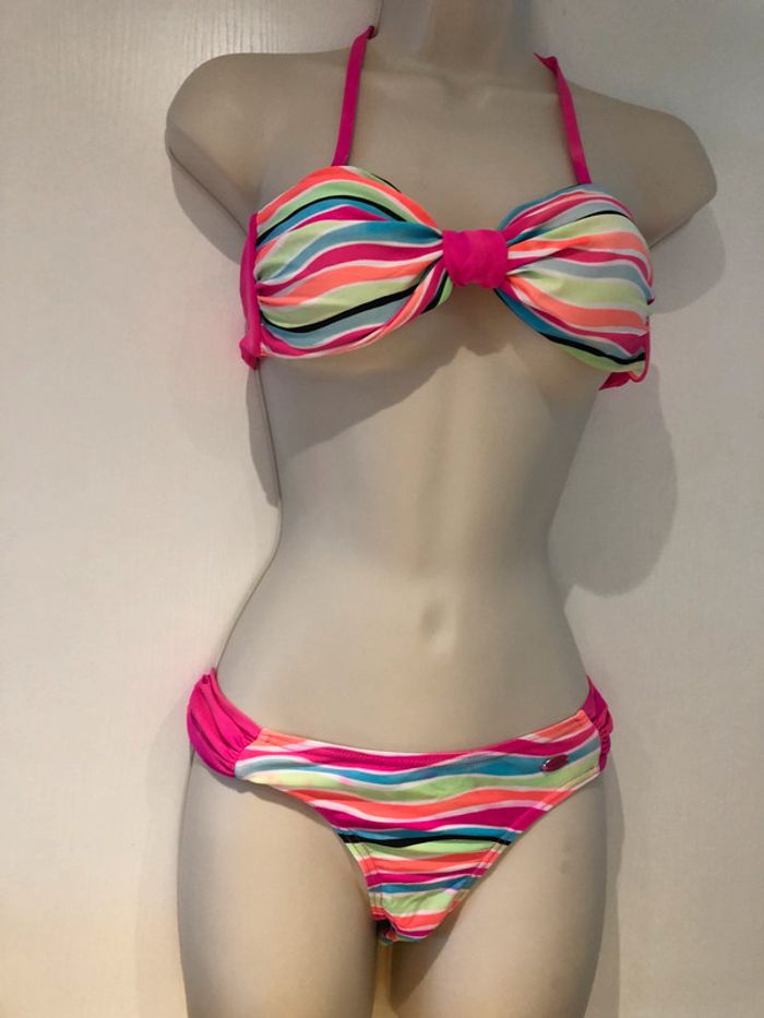 Maillot de bain longboard. Taille 34