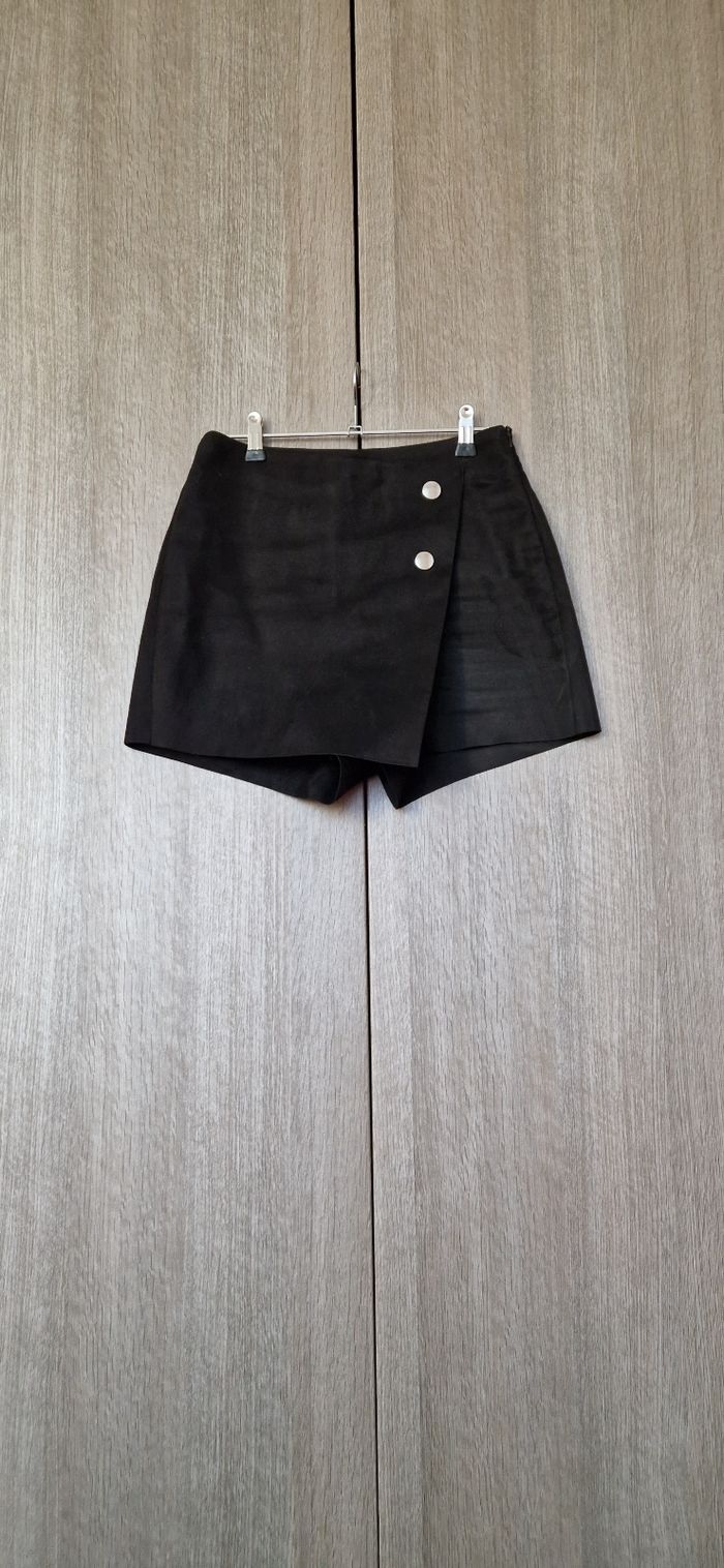 Jupe short asymétrique