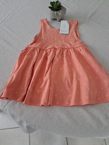 Robe neuve - 12 mois - TEX
