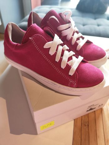 Chaussure lacet fille neuve T33