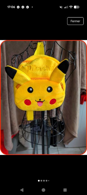 Sac à dos Pikachu en peluche – NEUF
