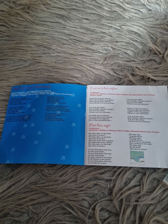Cd Les Grand Classiques de Noël tout en voix et en swing (Noël Noël par Les Tape m'en 4) - photo numéro 6