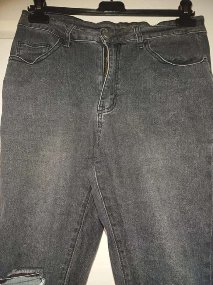 Jeans troués Shein - photo numéro 3