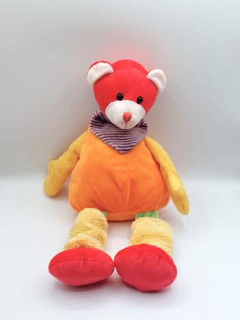 Peluche doudou ours Playkids CMI 45 cm orange rouge jaune vert bandana mauve sos doudou