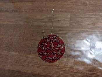 Décoration boule en verre à suspendre