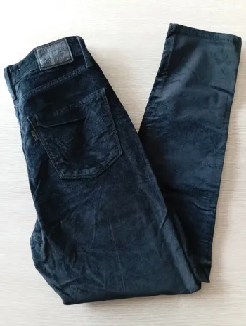 Pantalon Levi's 721 High Rise Skinny