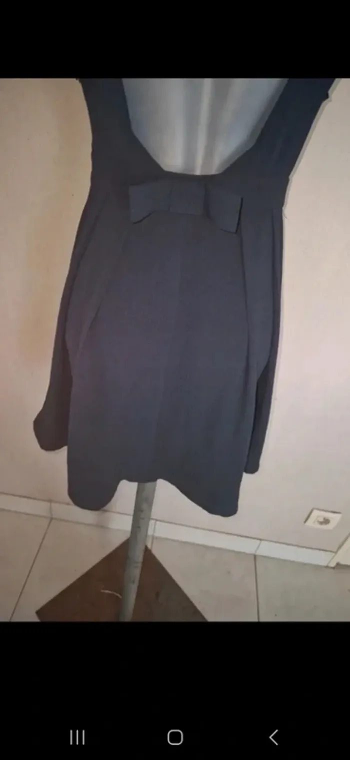 Belle robe la petite étoile taille 38 bleue marine - photo numéro 4