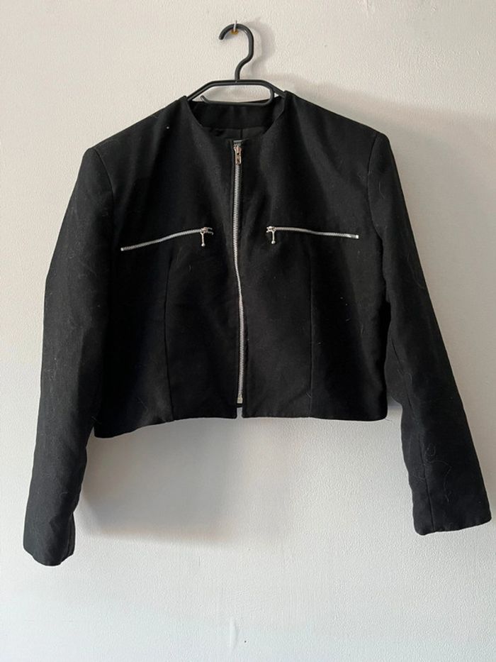 🌸 Jolie veste courtes noir avec épaulettes Taille M 🌸