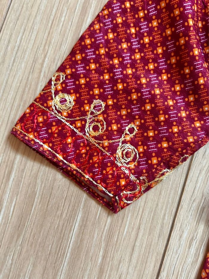 Robe traditionnelle brodée 4-6 ans neuve - photo numéro 5