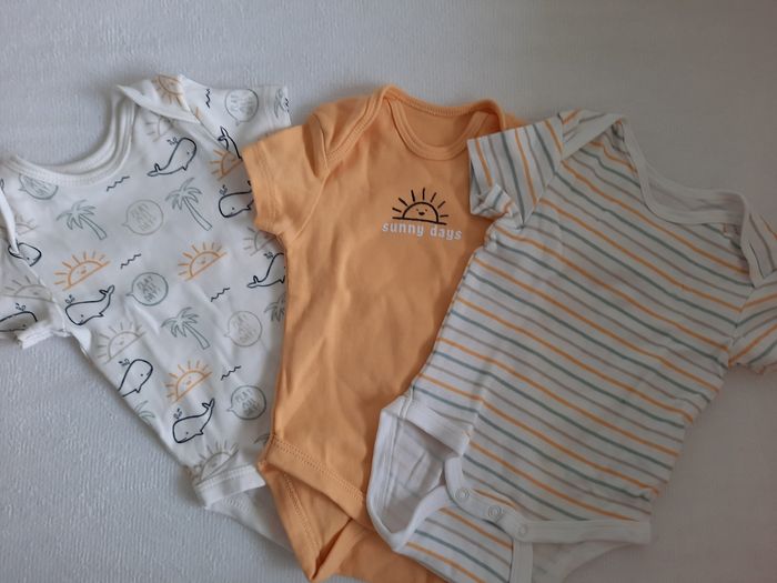 Lot de 5 bodies neufs - photo numéro 4