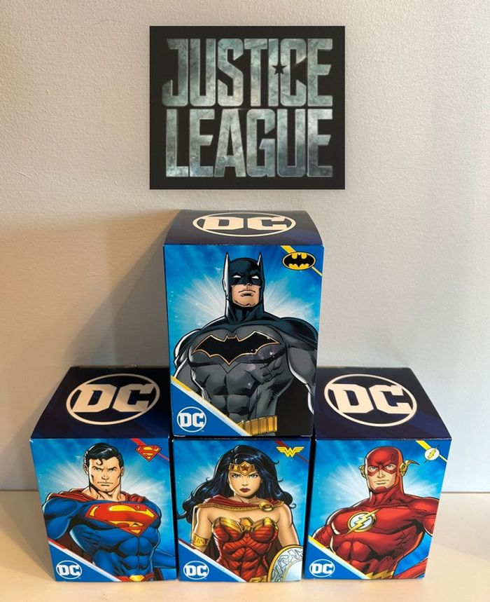 DC Justice League Pack 4 Figurines : Batman, flash, Wonder Woman & superman (neuf ) - photo numéro 2