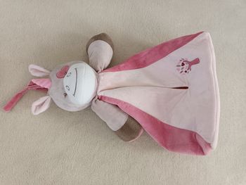 Range pyjama/doudou Nattou