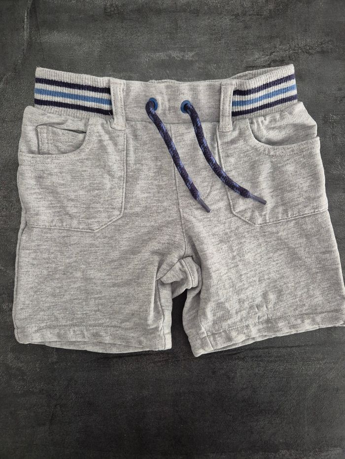Short bébé garçon