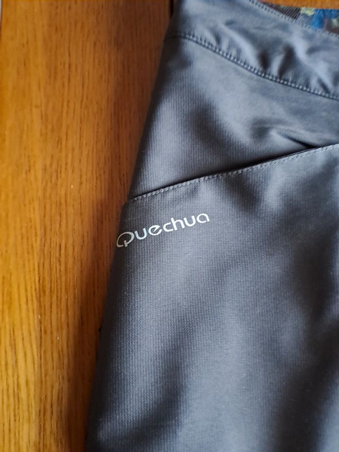 Pantacourt "Quechua" taille 42 - photo numéro 3