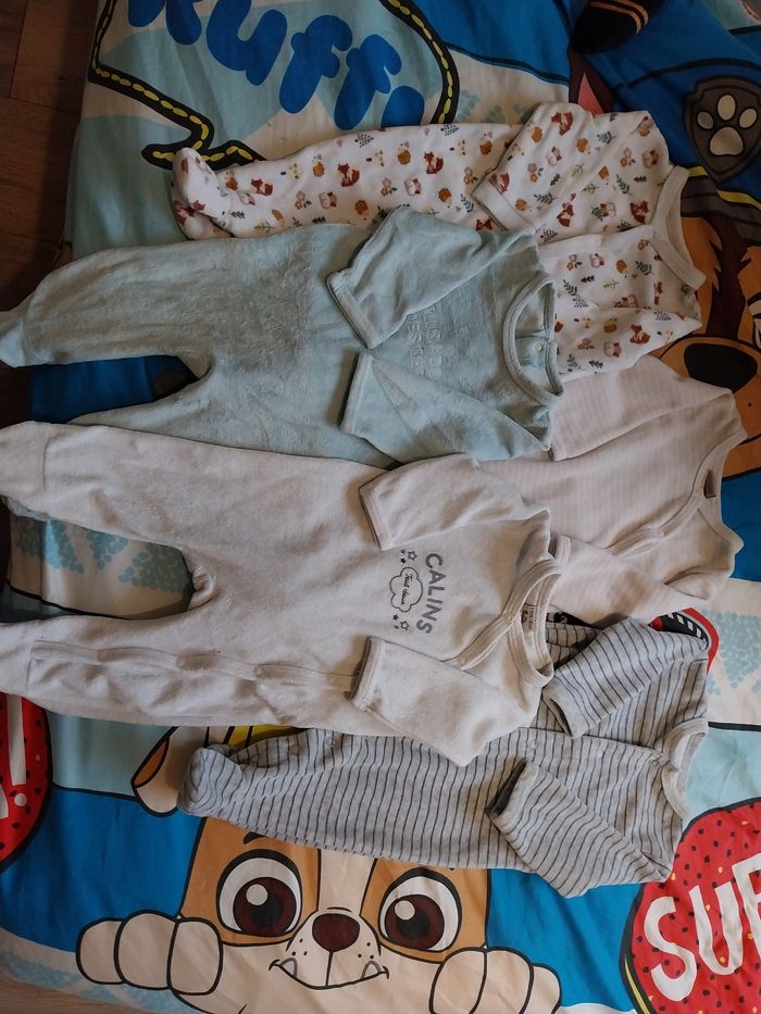 Lot de 5 pyjamas - photo numéro 2
