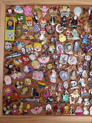 Pins de 4€ à 8€ piece