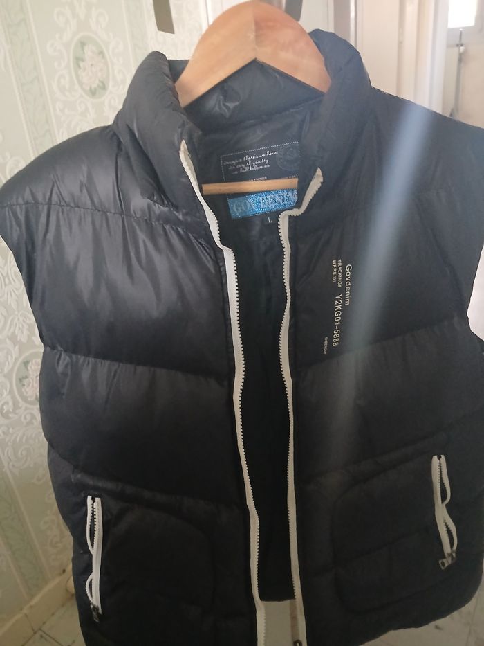 Une veste à mouchecourt - photo numéro 4