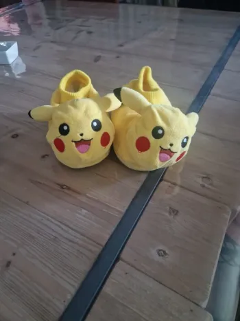 Chaussons Pikachu