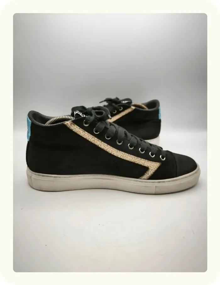 Baskets montantes effet daim Bikkembergs Taille 42 - photo numéro 3