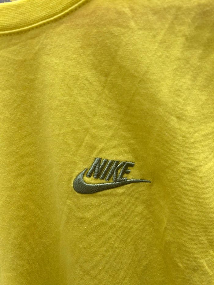 T-shirt Nike jaune homme taille xs - comme neuf - photo numéro 2
