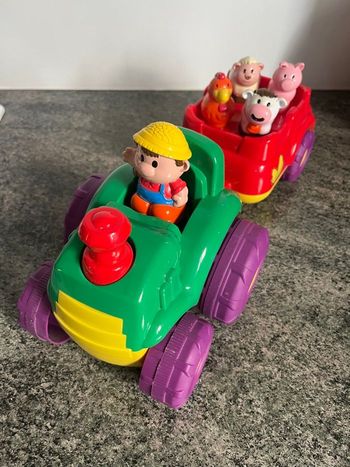Tracteur musical avec animaux