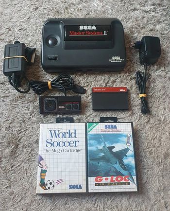 Lot Console SEGA Master System II 2 + 1 Manette Officielle & 4 Jeux