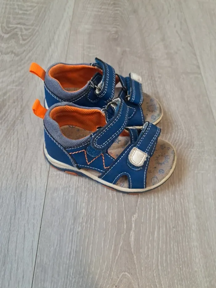 Chaussures sandale taille 20 - photo numéro 3