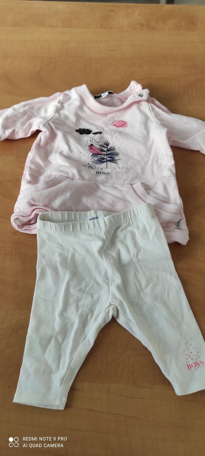 Ensemble Hugo Boss fille 1 mois