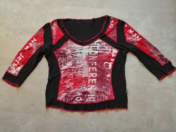 Top imprimé rouge et noir Taille unique