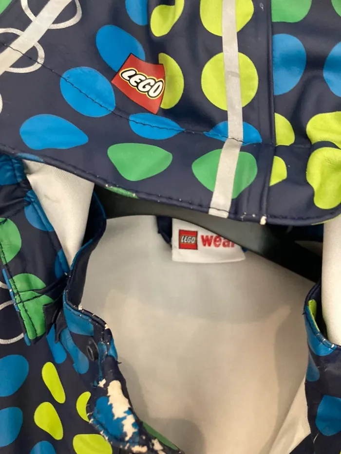 5 ans - imperméable ciré à pois Légo - capuchon amovible et motifs réfléchissants - photo numéro 10