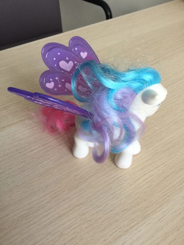 Figurine poney avec ailes - photo numéro 2