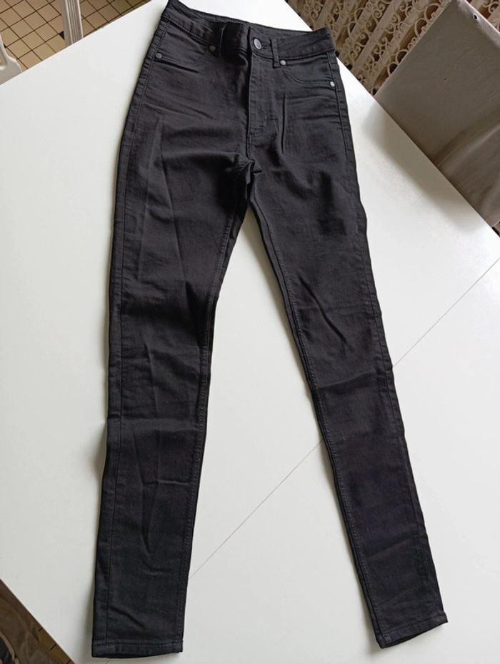 Pantalon cheap monday