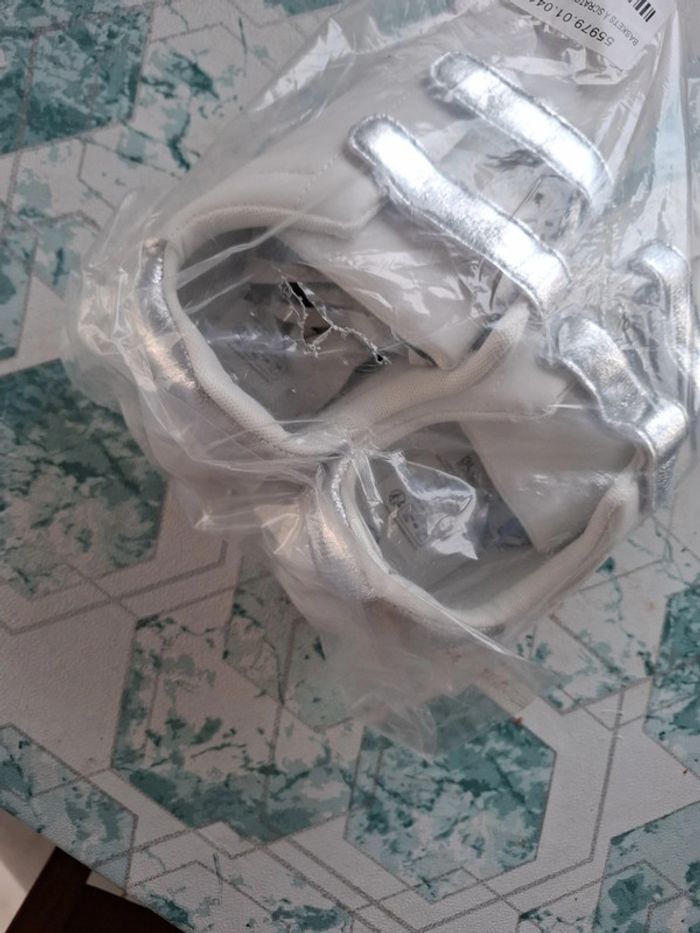 Basket neuve - photo numéro 2