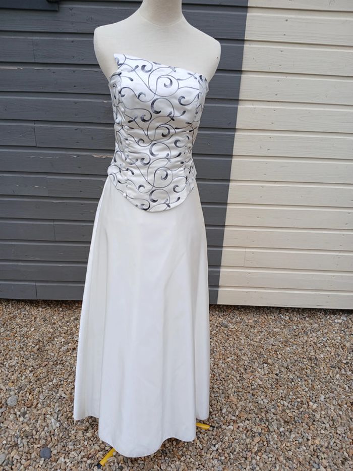 Robe de mariée originale Taille 34/36 - photo numéro 9