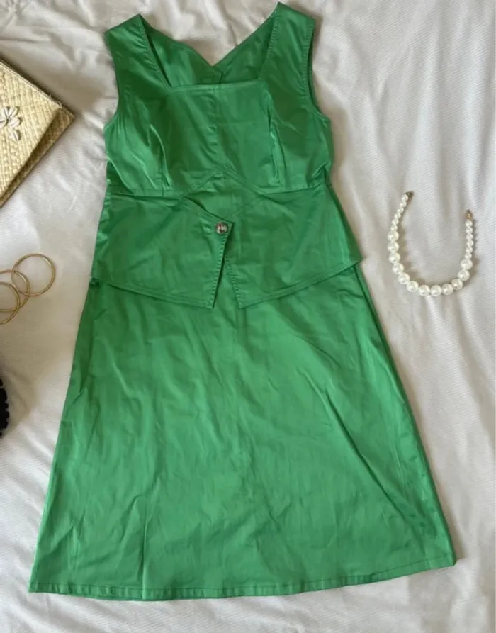 Robe verte huganco taille xxl