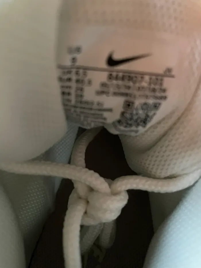 Nike borough taille 40,5 - photo numéro 7