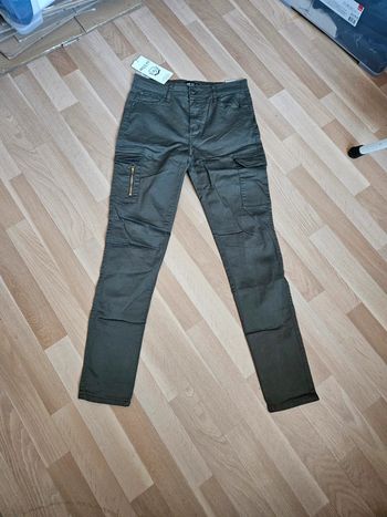 Pantalon cargo