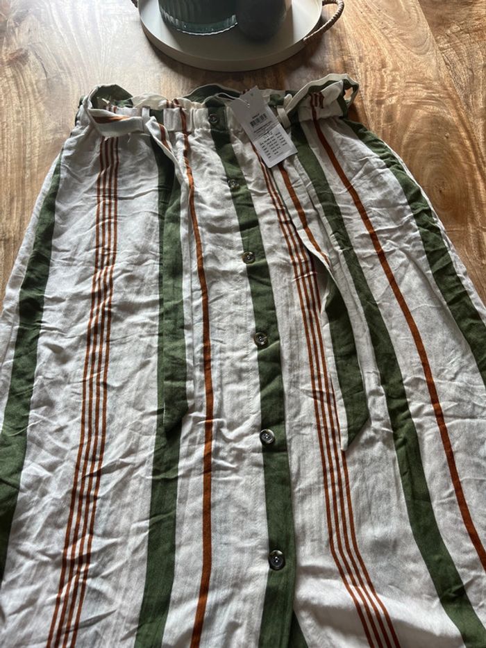Jupe Only taille 42 neuve - photo numéro 2