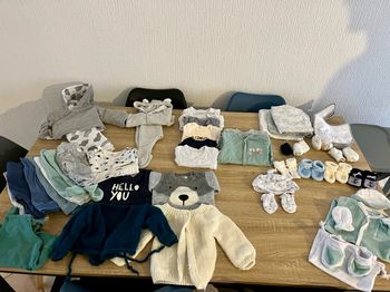 Lot de vêtements bébé 1 mois