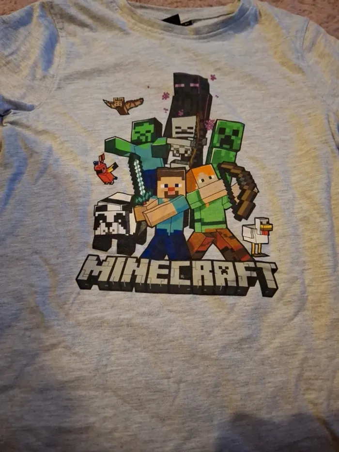 Tshirt minecraft taille 8 ans - photo numéro 2