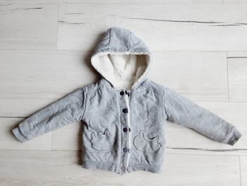 Vêtement fille gilet à capuche gris réversible moumoute blanc Vert Baudet 3 ans