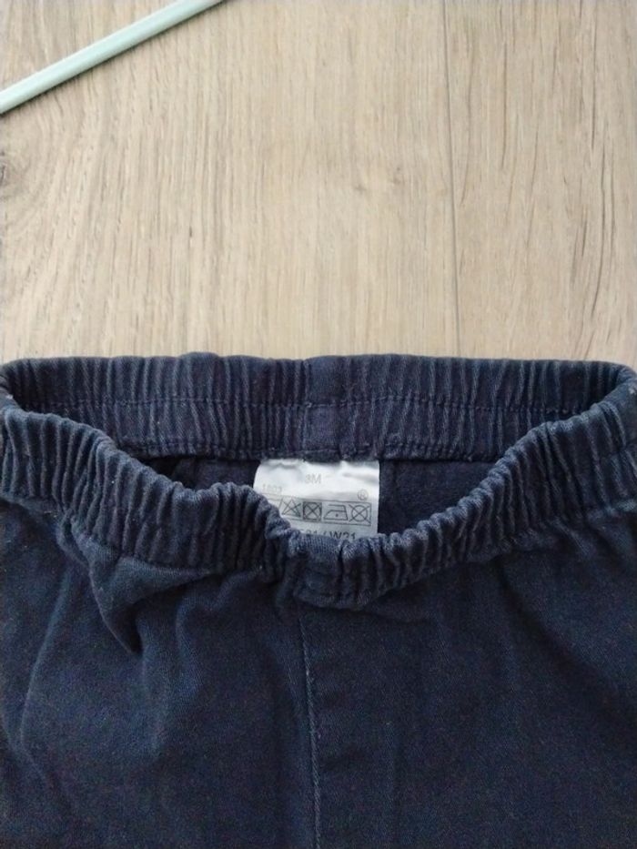 Sweat crocodile et pantalon marine - photo numéro 5