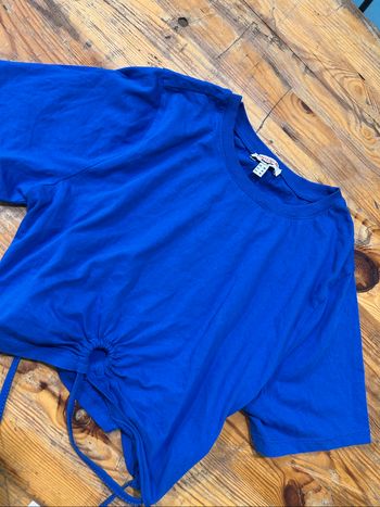 tee-shirts court