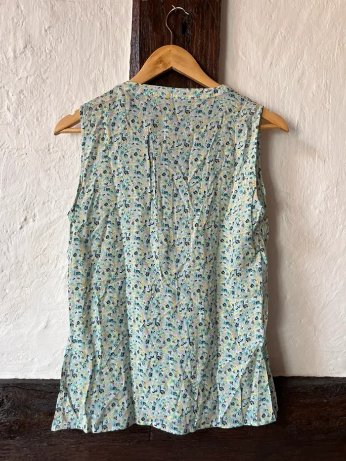 Haut sans manches fleuri Caroll – Taille 40 - photo numéro 2