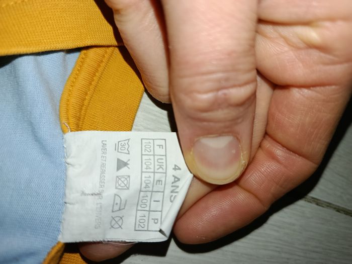 T-shirt manche courte 4ans - photo numéro 2