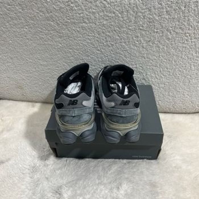 Basket New balance neuf jamais porté taille 42 - photo numéro 4