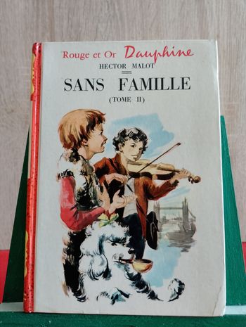 Sans famille, t2, rouge et or Dauphine, 1963