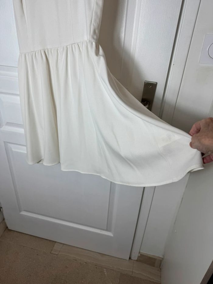 Robe courte neuve - photo numéro 3