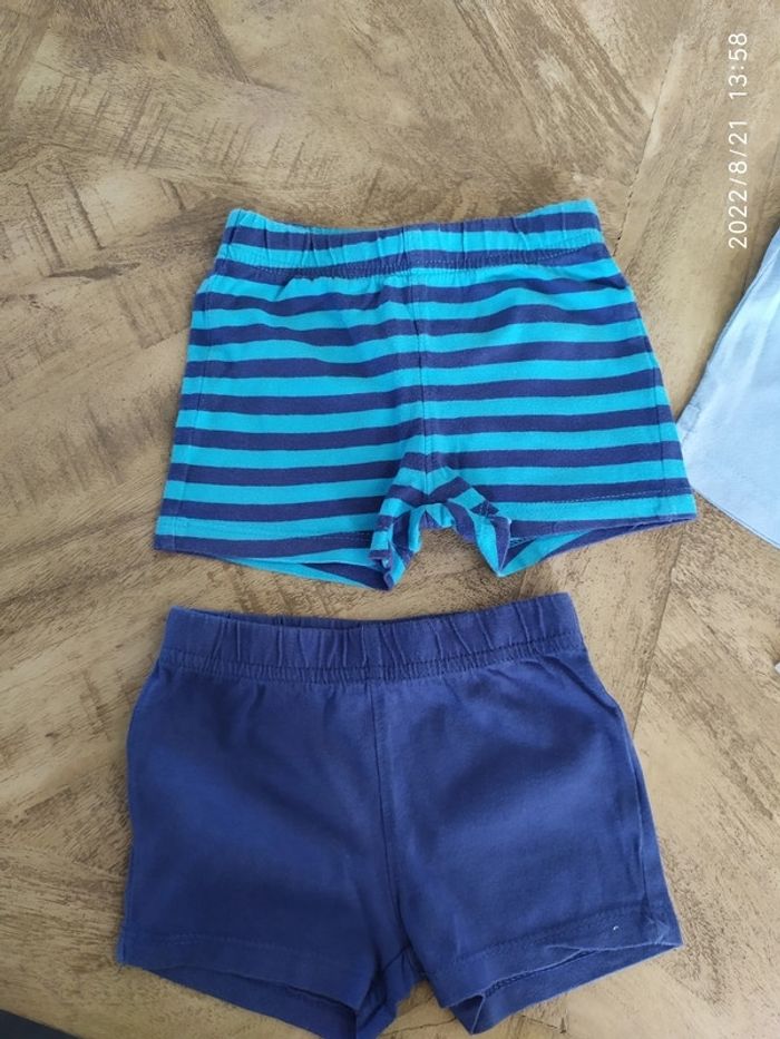 Lot shorts 3 - 6 mois - photo numéro 3